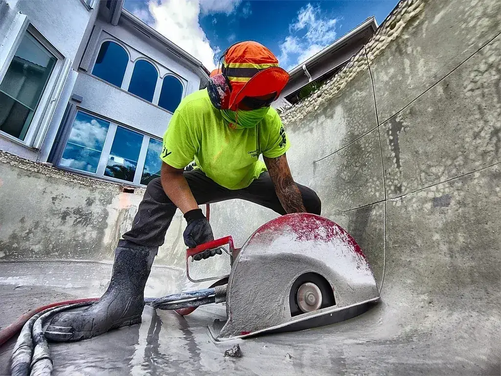 How to Get Rid of a Pool in Miami the Right Way Without a Mess